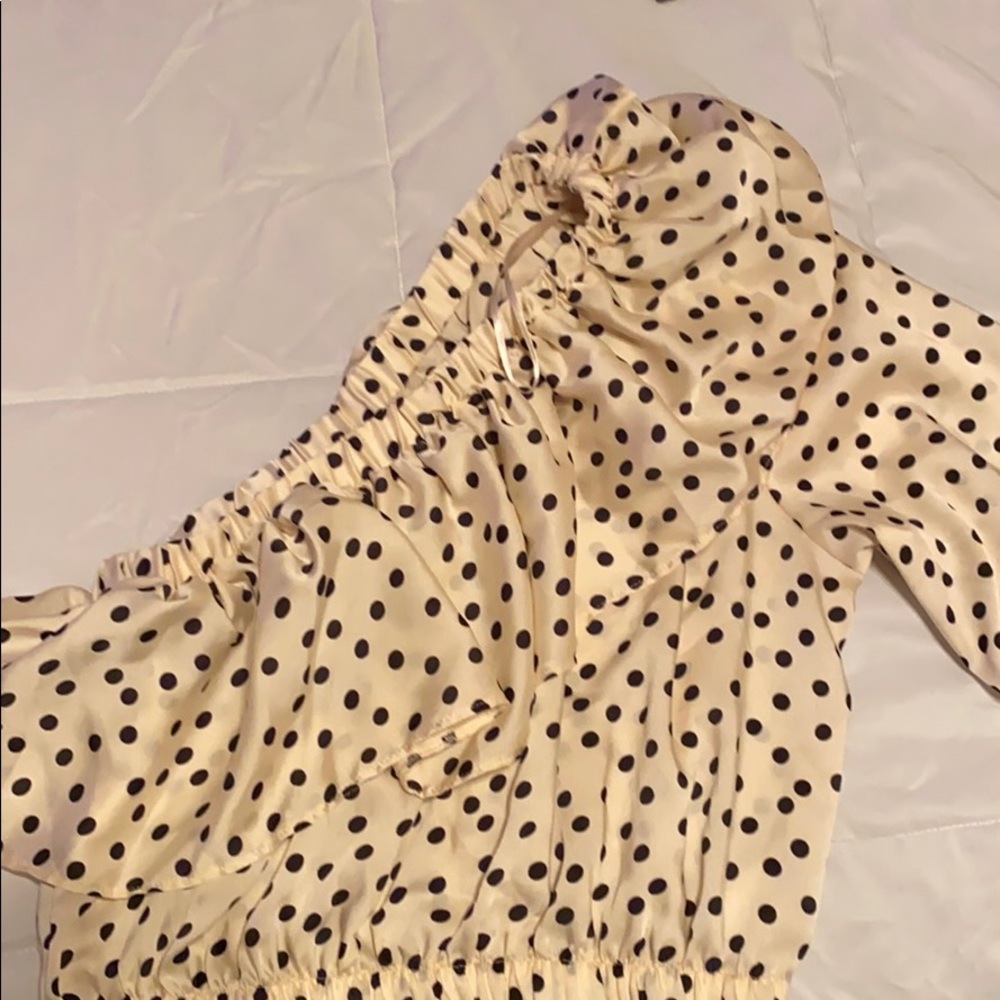 Top Shop. One shoulder, polka dot shirt